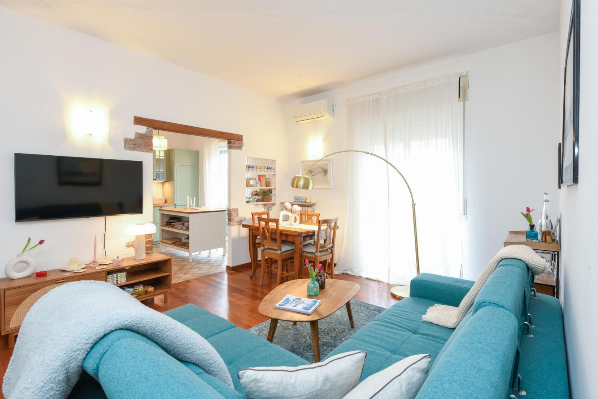 Apartment Casa Maddy - Balcony, Parking, 20-minute Walk To The Center Verona
